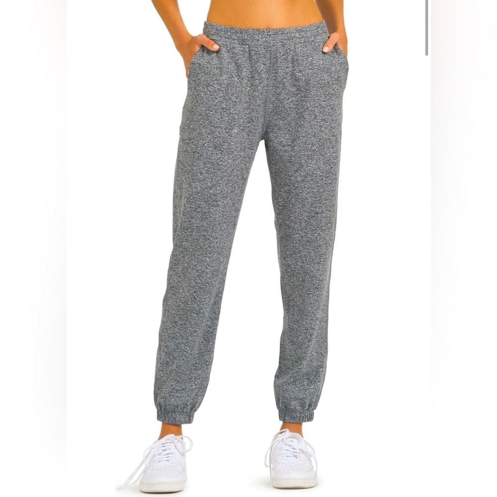Vuori Boyfriend Joggers, Heather Grey , XL